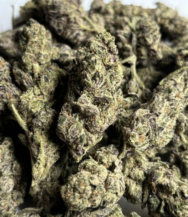 Blizzard Berry Pics (2) Blizzard Berry THCA Flower