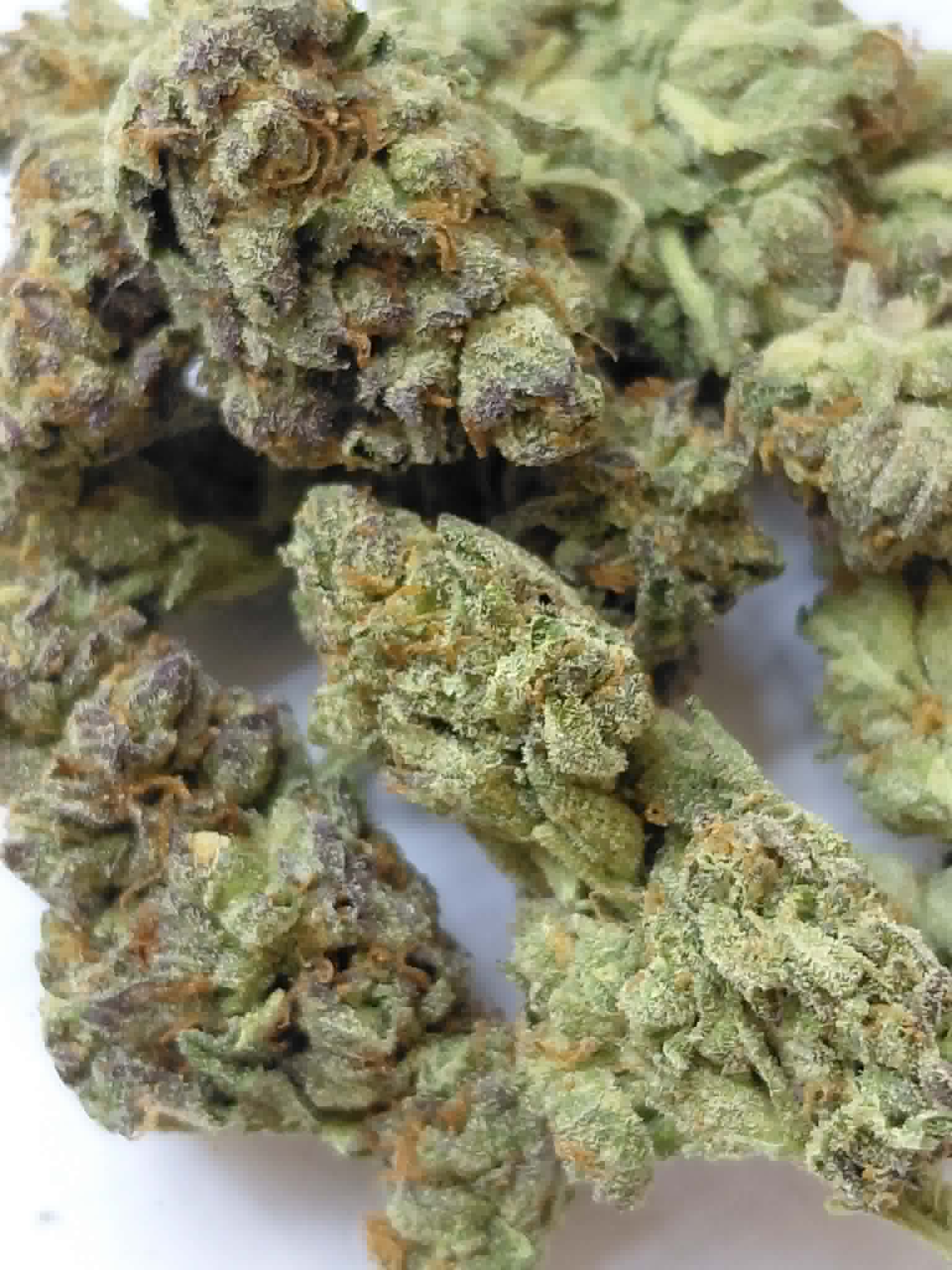 Birthday Cake pics (3) Birthday Cake THCA Flower