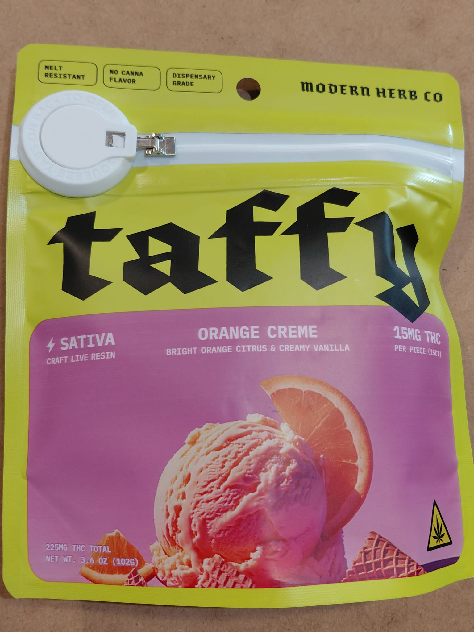 710e2a2a-5d42-4657-8994-13b09697bc21 15mg Live Resin Taffy